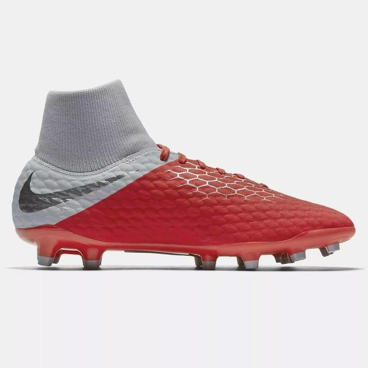 nike hypervenom iii