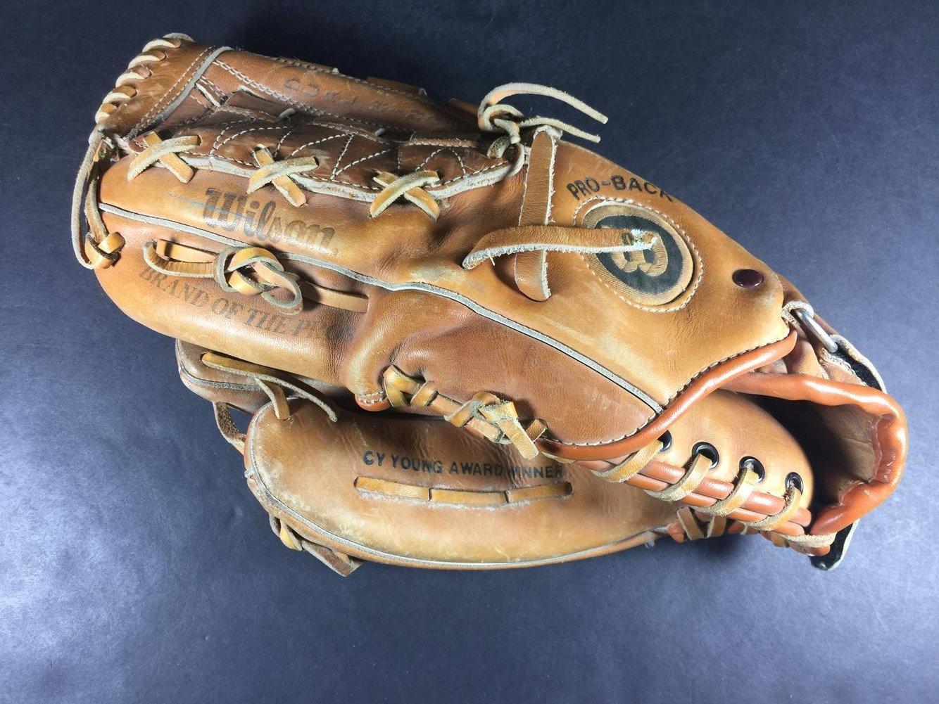 Wilson ACH2172 Jim Catfish Hunter Left Handed VINTAGE Leather Baseball