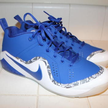 mike trout blue cleats