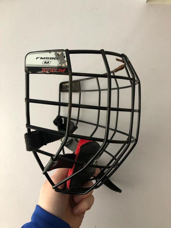 CCM Fm580 Cage Hockey Cages, Visors & Shields SidelineSwap