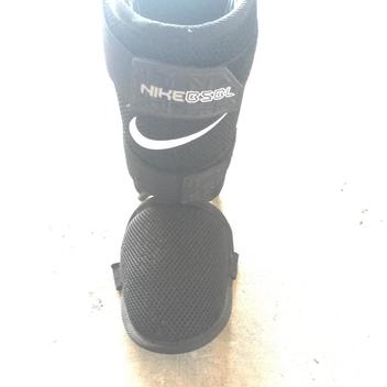 nike leg guard