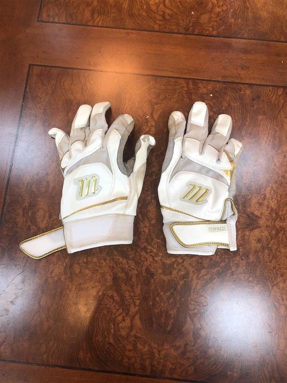 marucci gold batting gloves