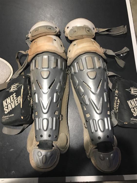 Rawlings White Catcher’s Gear Baseball Catcher's Equipment SidelineSwap