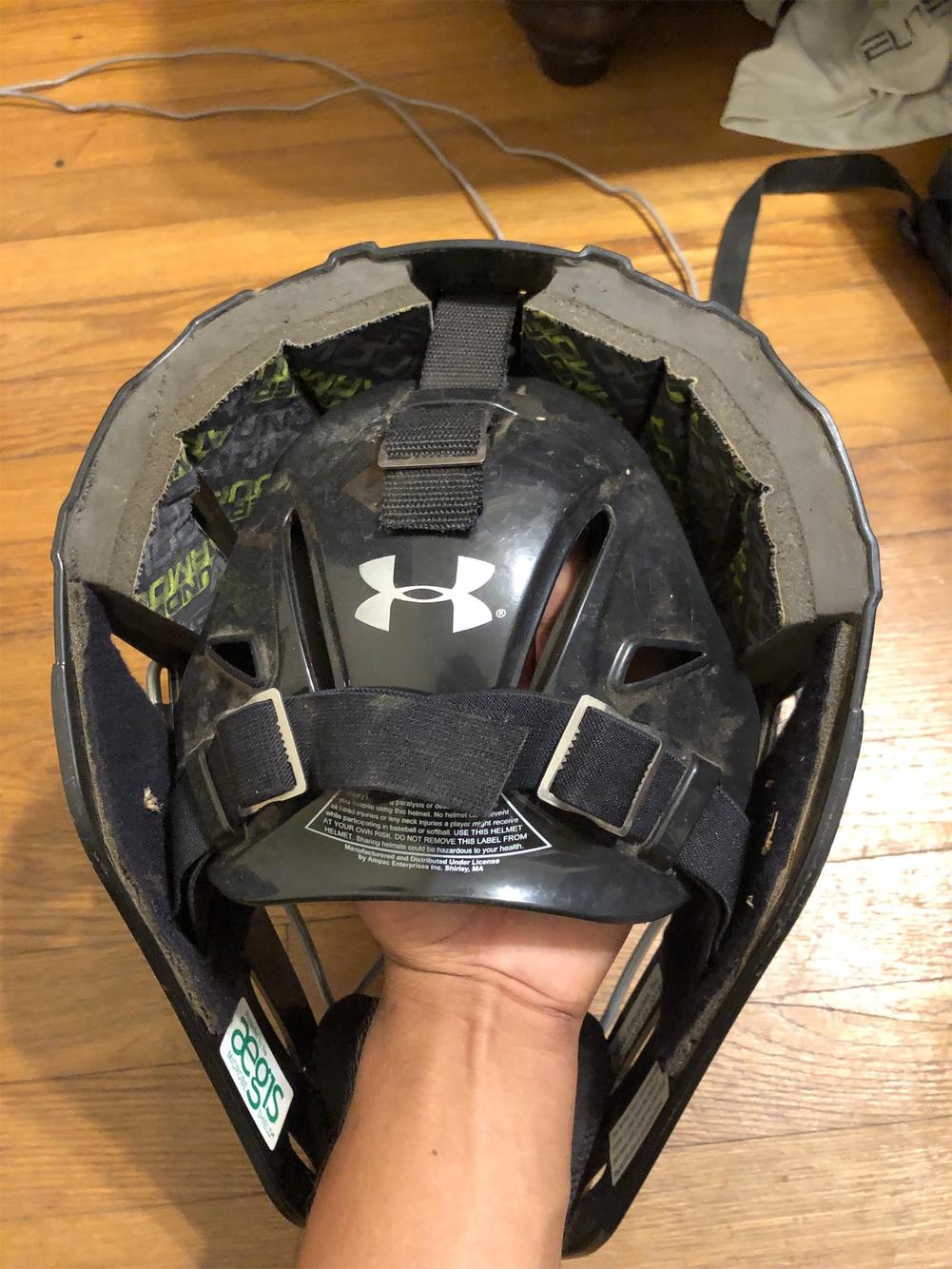 New Under Armour Chest Protector Adult SidelineSwap