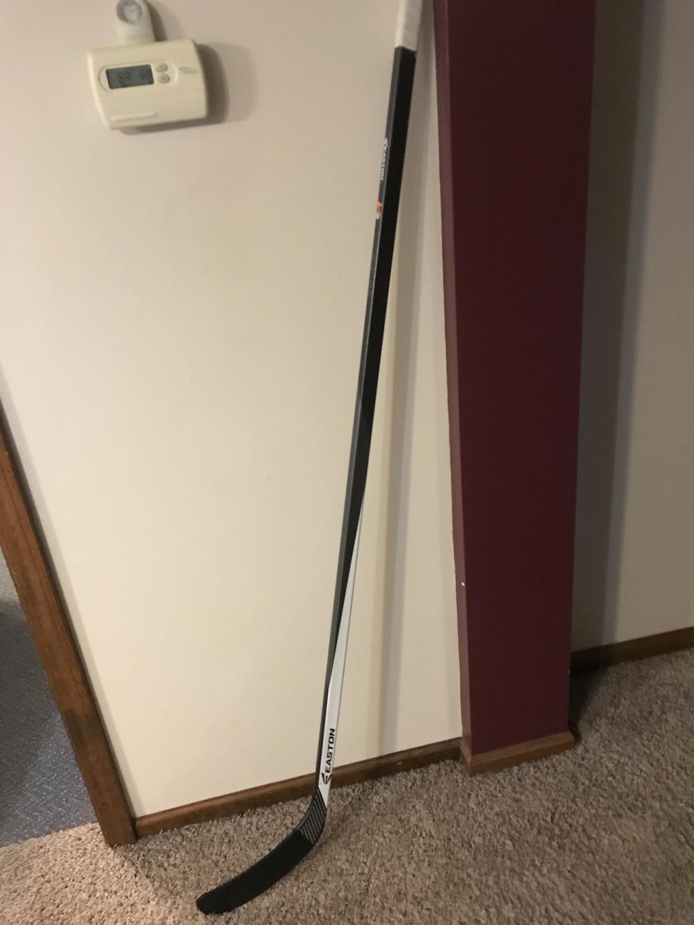 New Easton V9 Hockey Stick Lefty Senior SidelineSwap