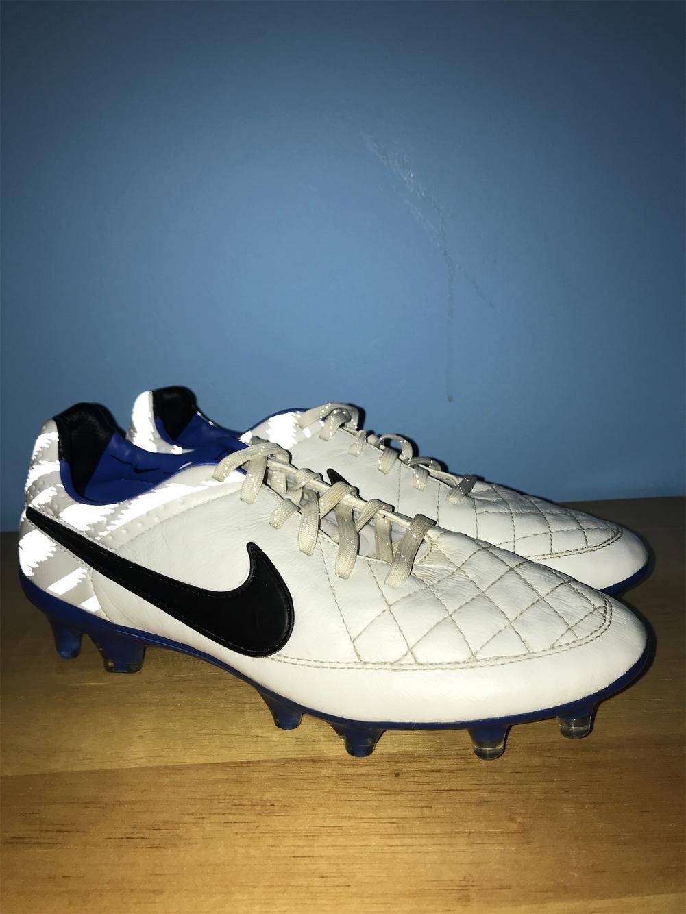 nike tiempo legend v reflective