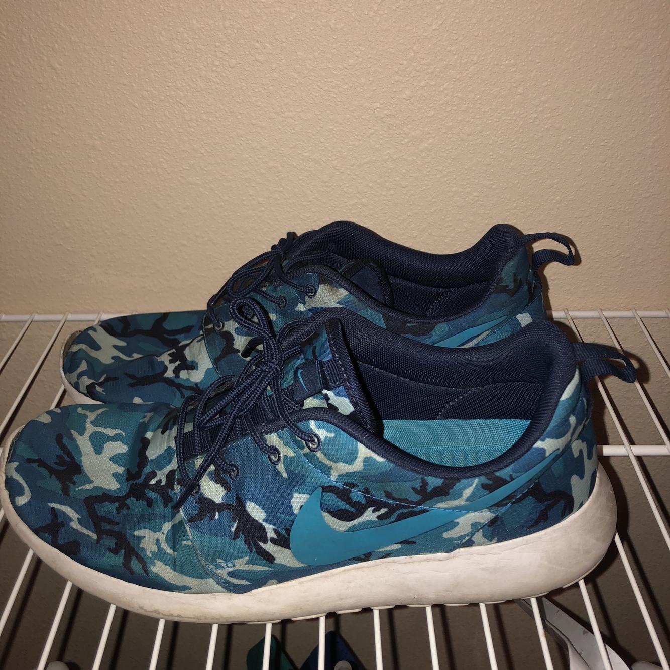 blue camo roshes