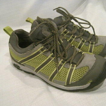 chaco trail shoes