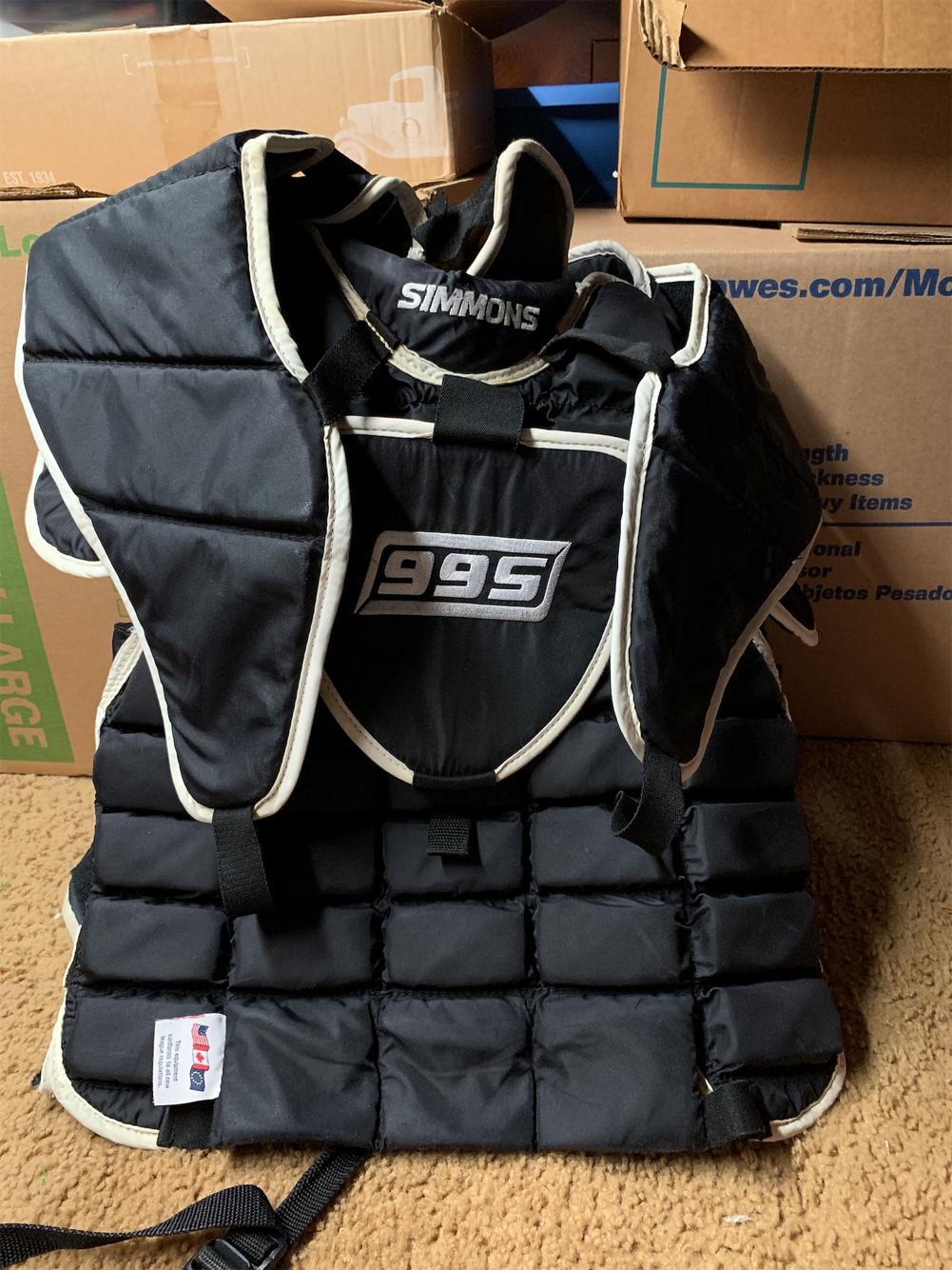Simmons Goalie Chest Protector Senior SidelineSwap
