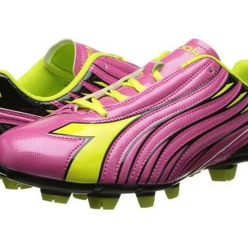 womens soccer cleats size 7