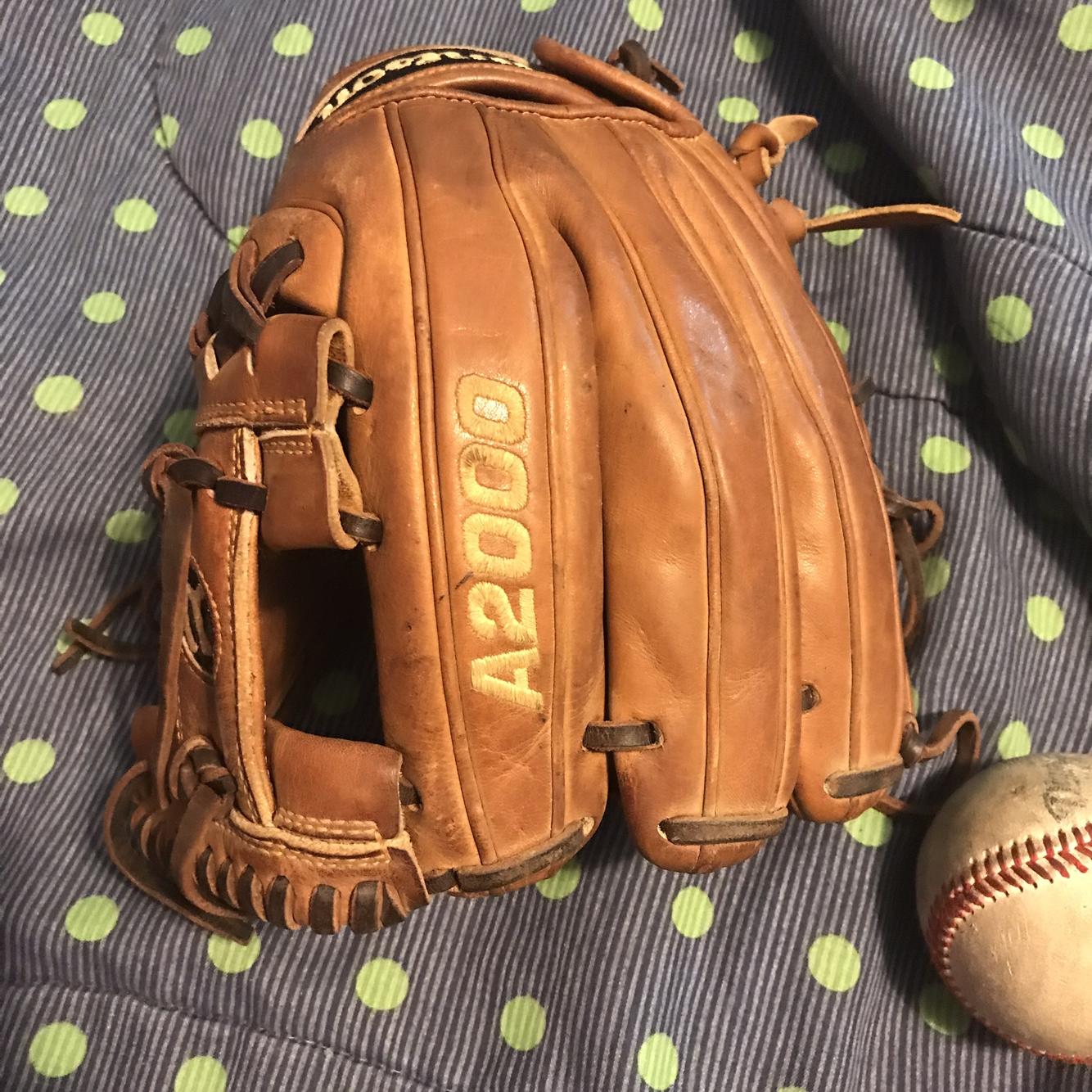 A2000 Baseball Glove SidelineSwap