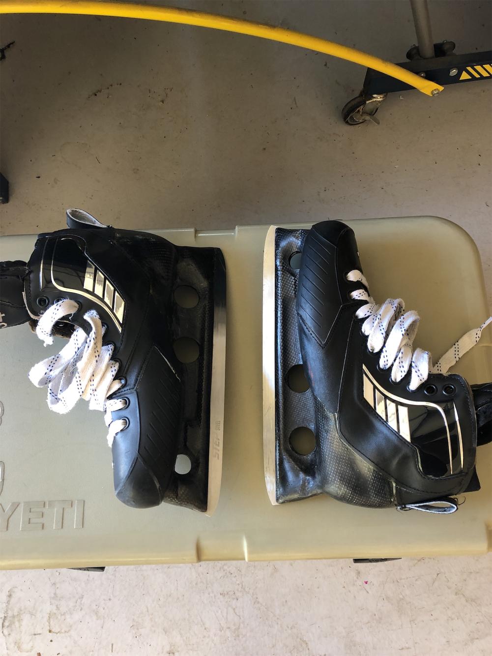 VH Hockey Goalie Skates Senior Pro Stock Size 9.0 SidelineSwap