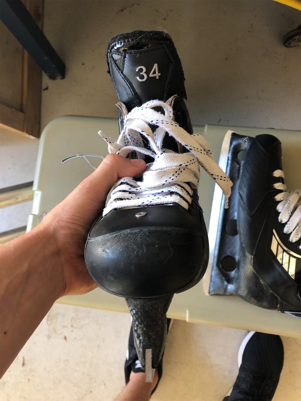 VH Hockey Goalie Skates Senior Pro Stock Size 9.0 SidelineSwap