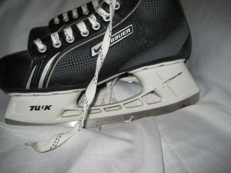 Bauer Supreme One05 Men's 11 Regular Hockey Skates SidelineSwap