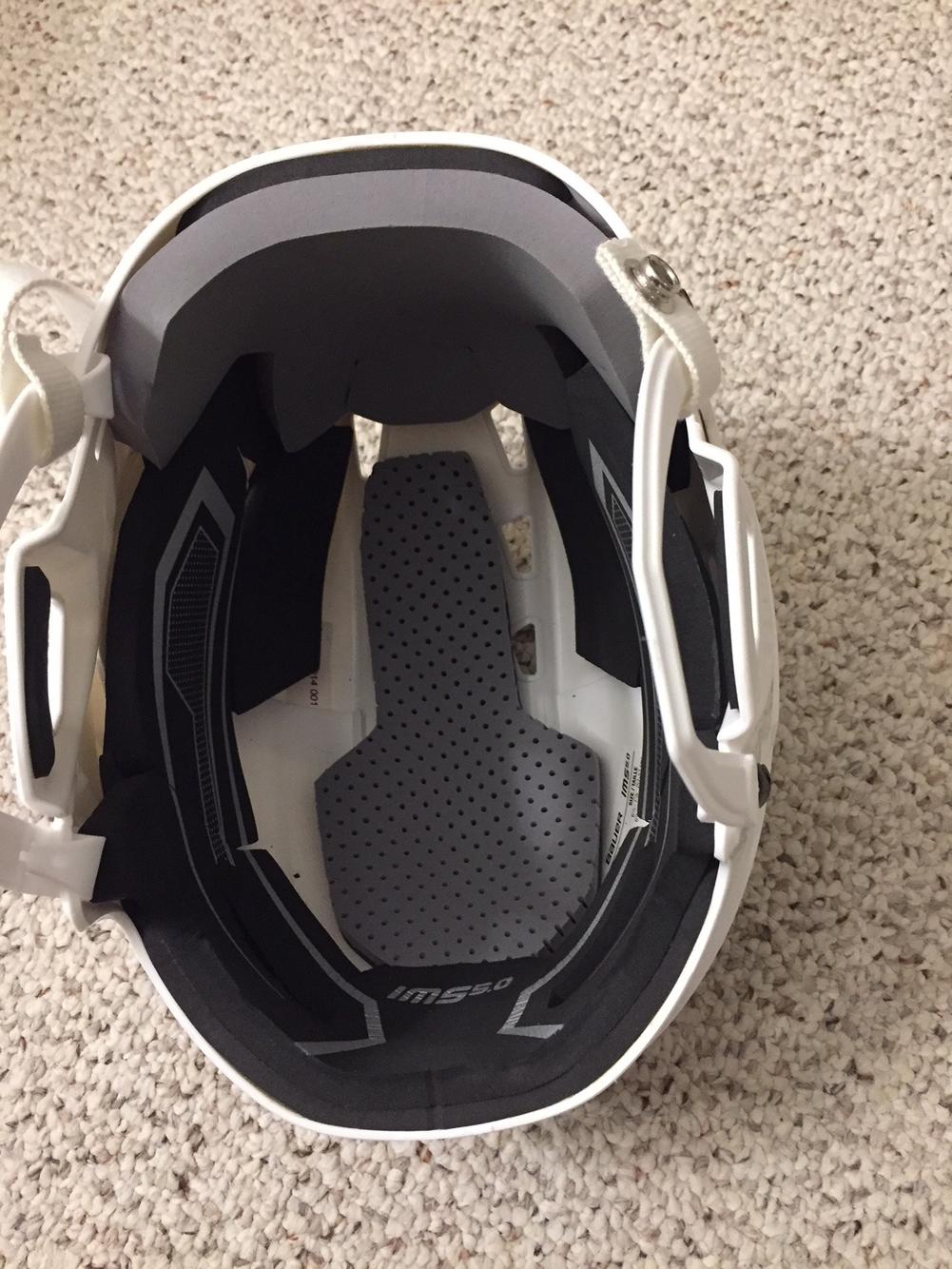 Bauer IMS 5.0 Helmet size medium Excellent condition! SidelineSwap