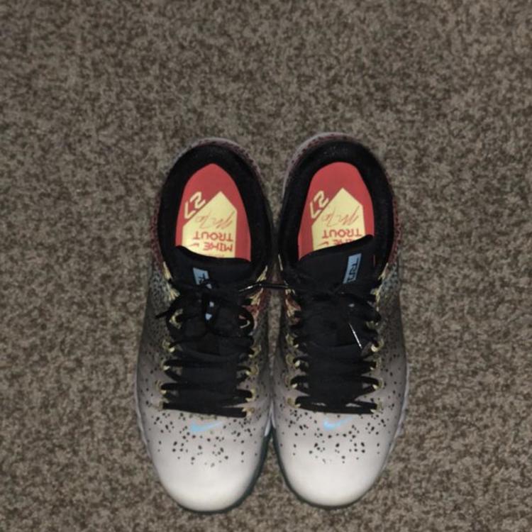 mike trout trainers