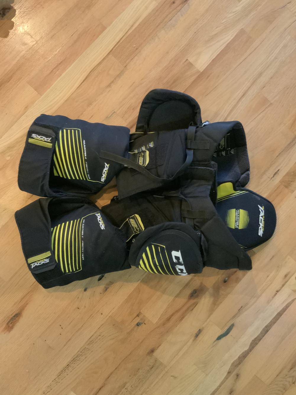 CCM Super Tacks Girdle Senior SidelineSwap
