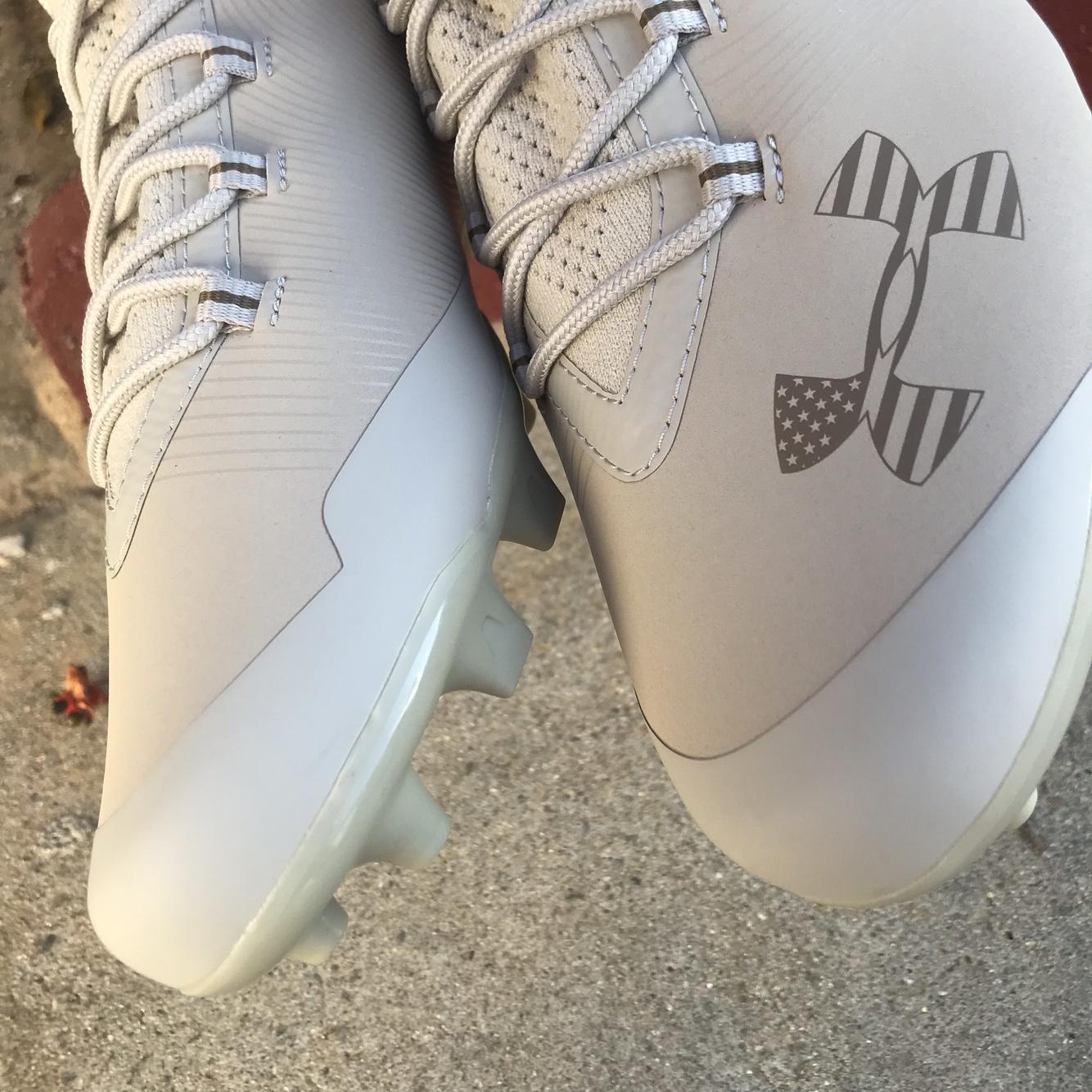 under armour spotlight cleats orange