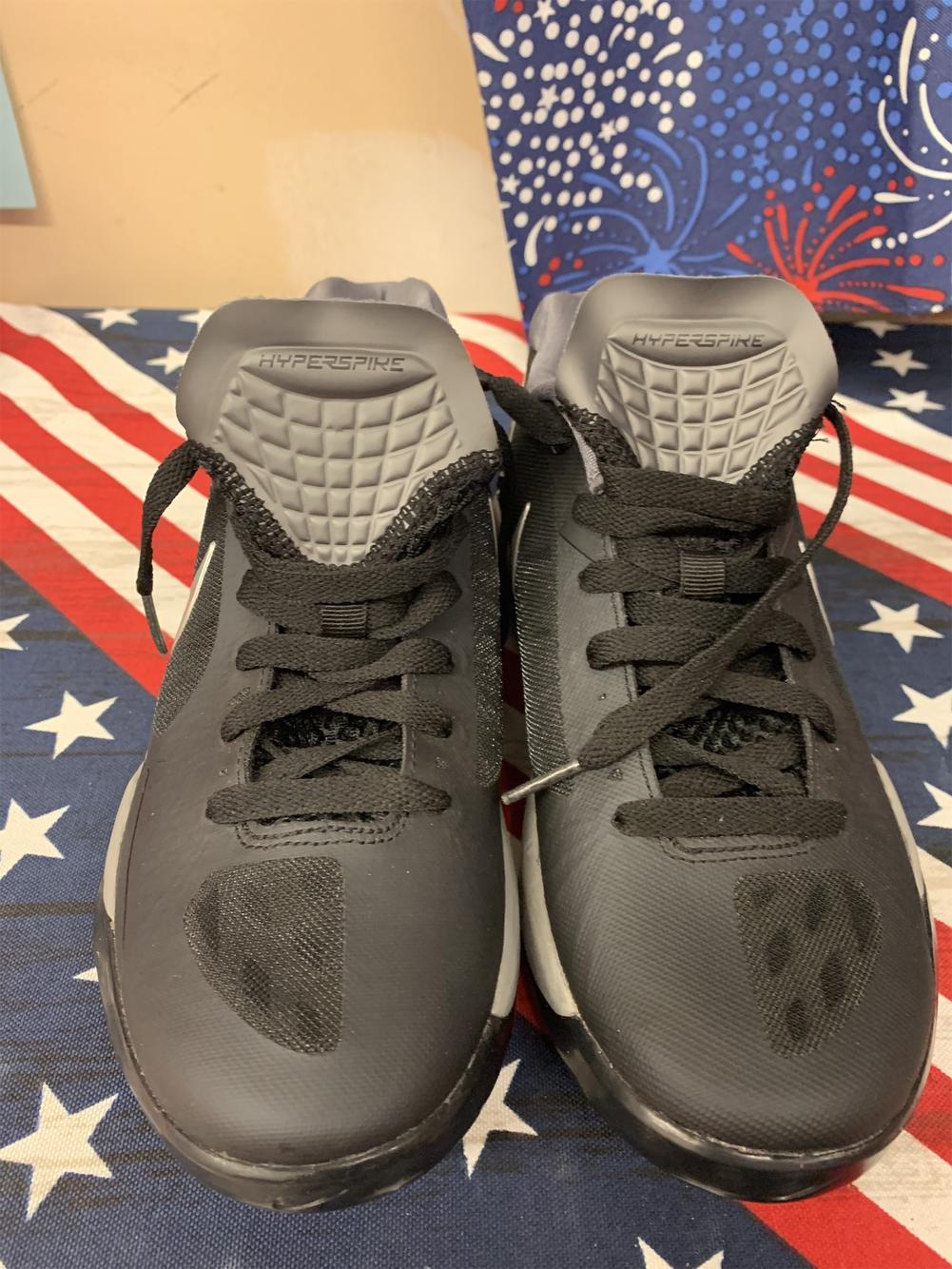 basketball shoes youth size 7