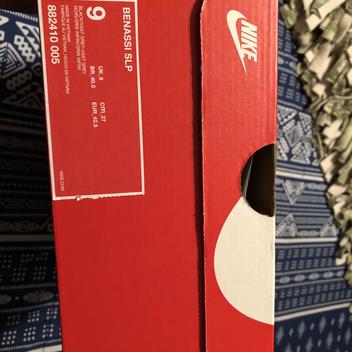 nike benassi box