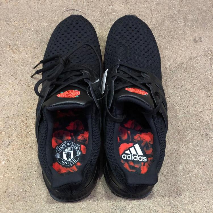 manchester united ultraboost clima shoes