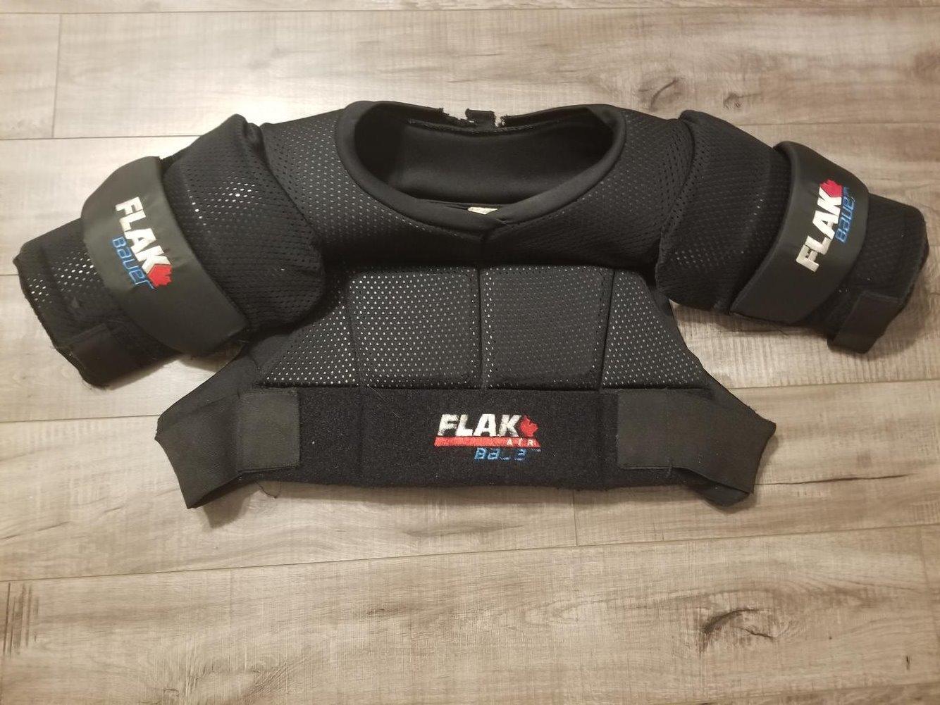 Large Senior Bauer Flak Shoulder Pads SidelineSwap