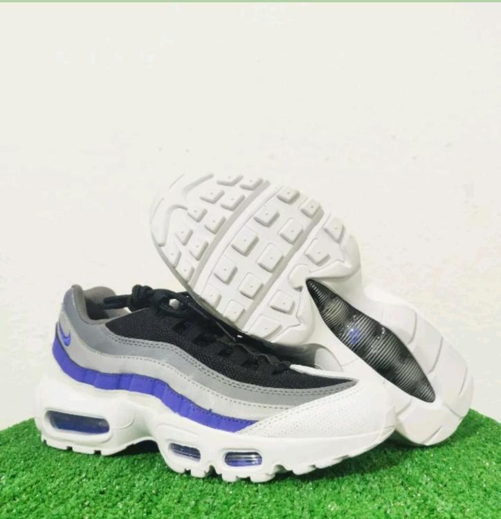 air max 95 essential white air max 95 essential white