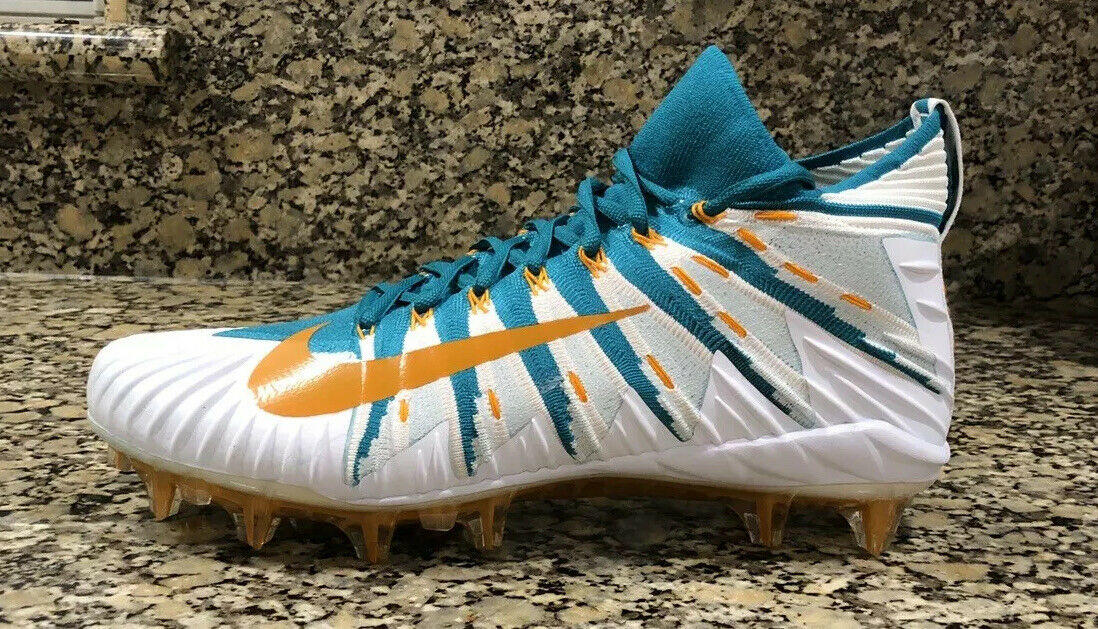 flyknit football cleats