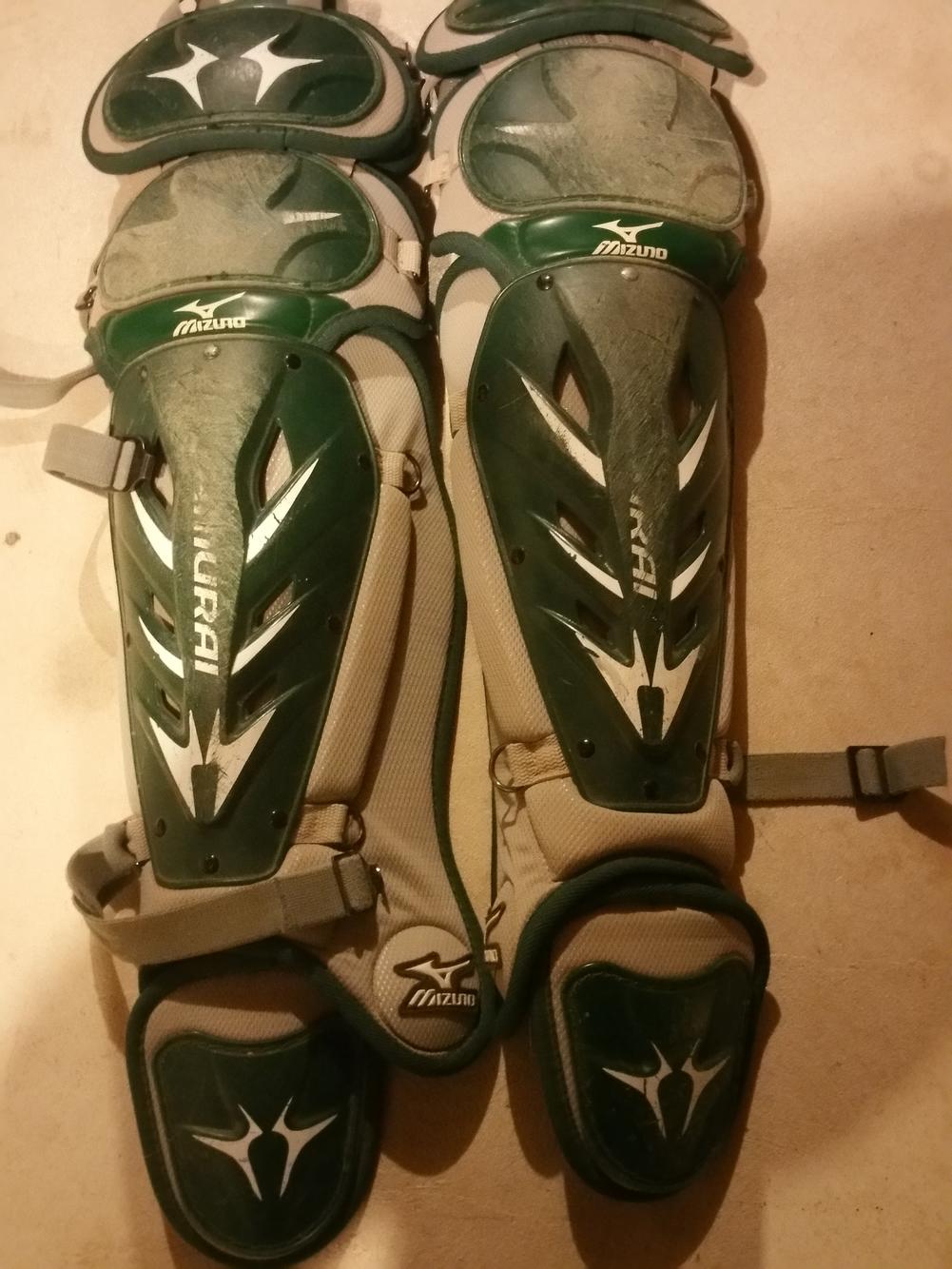Green Intermediate Mizuno Samurai Catcher's Leg Guard SidelineSwap