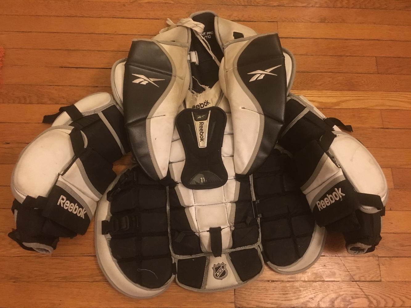 Senior Extra Large Reebok 11K Goalie Chest Protector SidelineSwap