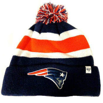 pom pom golf hat