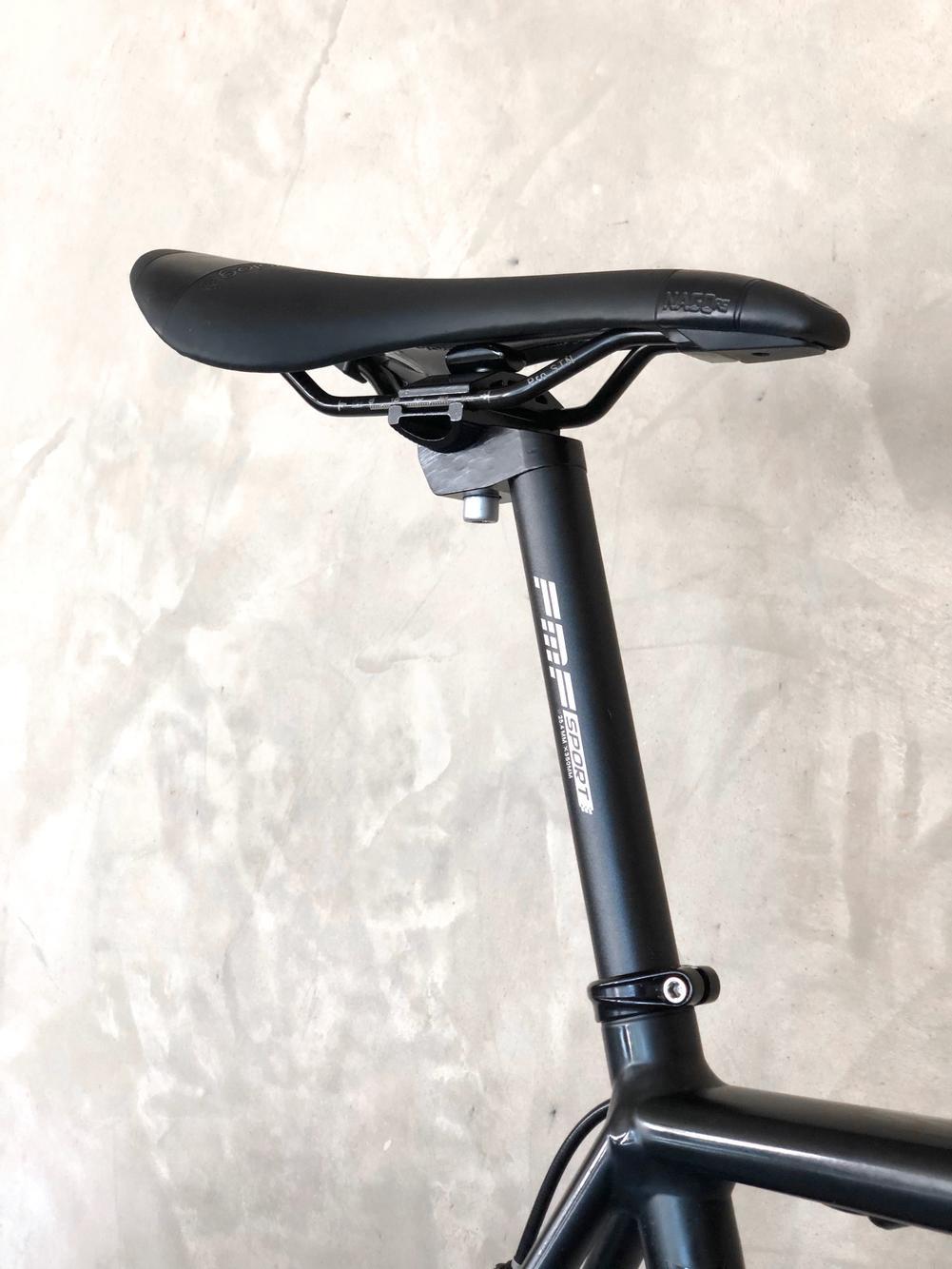 https://images.sidelineswap.com/production/004/756/684/b903f679944727b1_large.jpeg