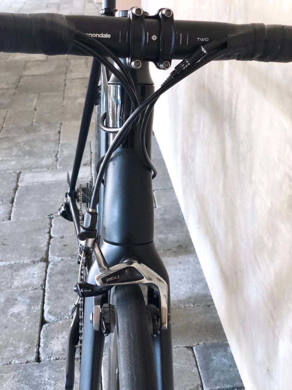 https://images.sidelineswap.com/production/004/756/721/8705ee979e74f7a8_large.jpeg