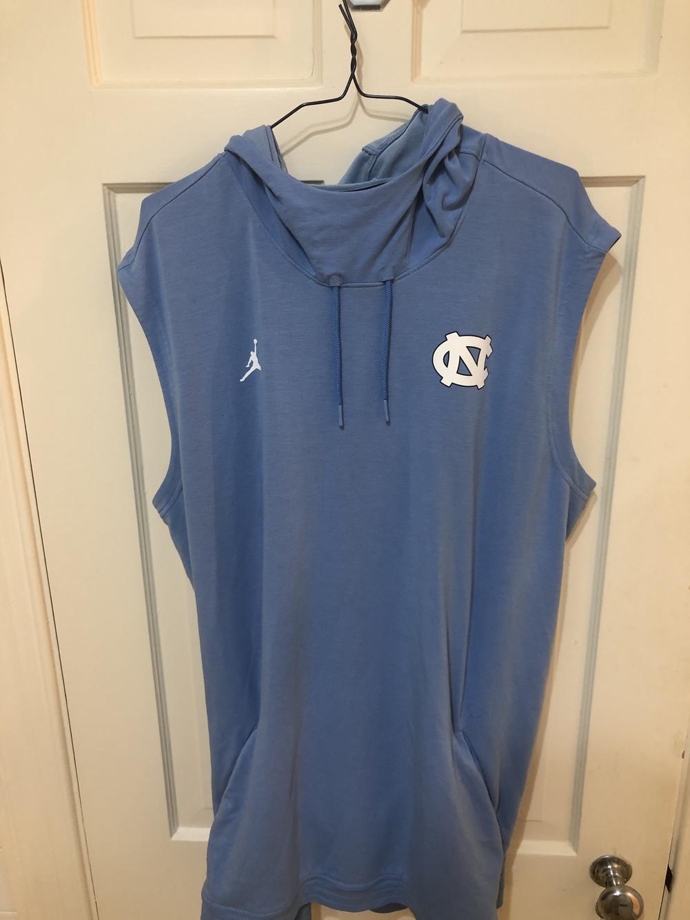 unc sleeveless hoodie