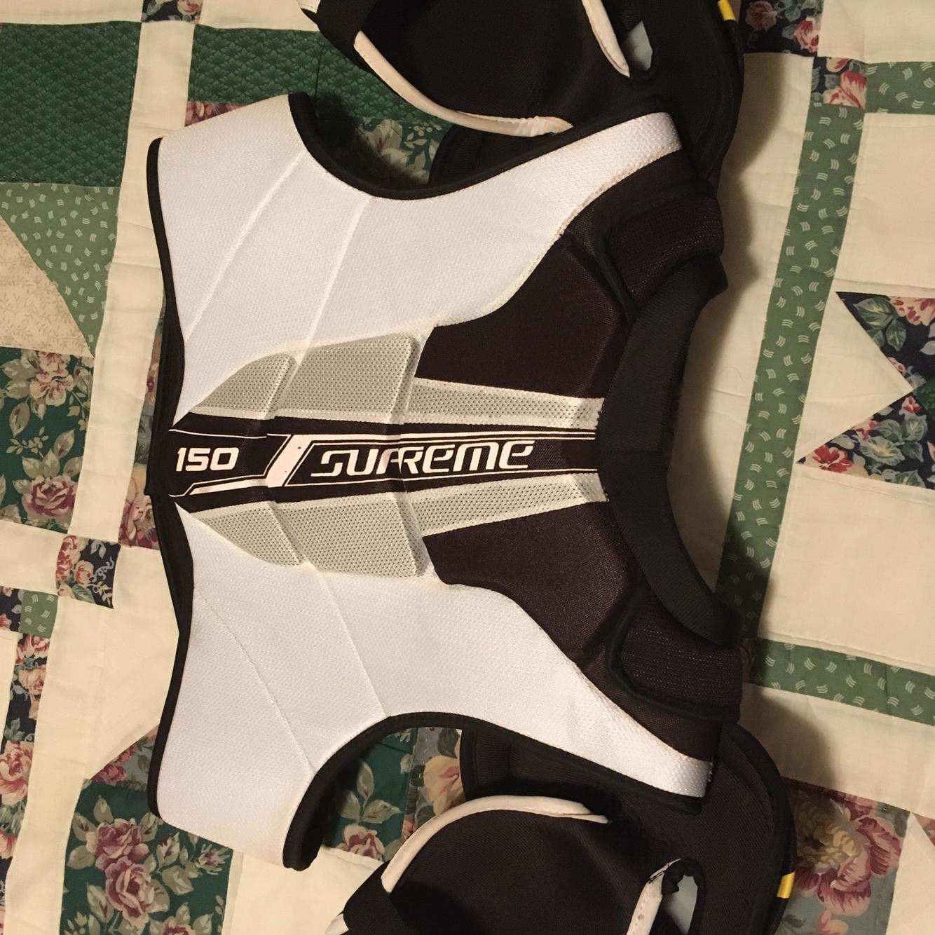 Senior Medium Bauer S150 Shoulder Pads SidelineSwap