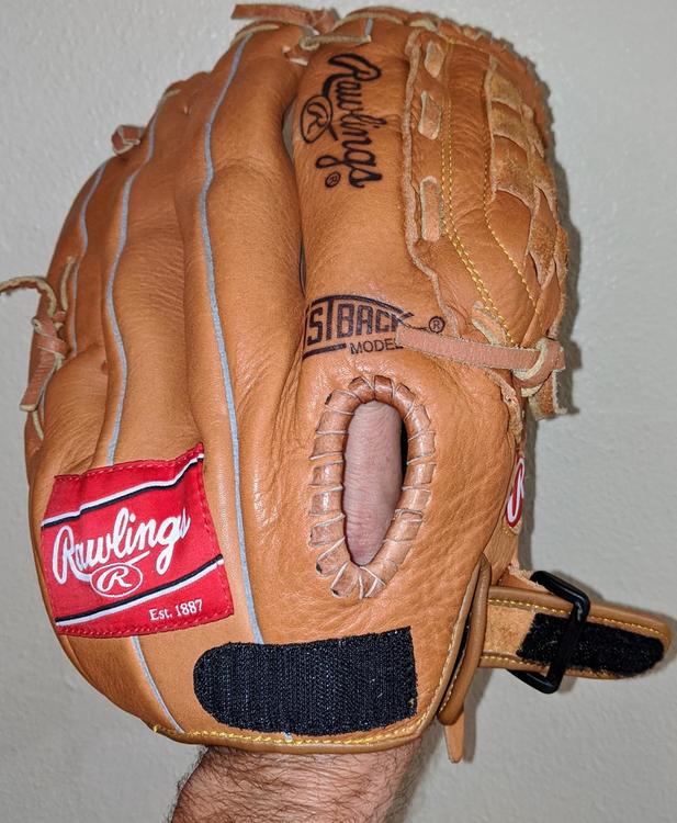 marucci gold batting gloves