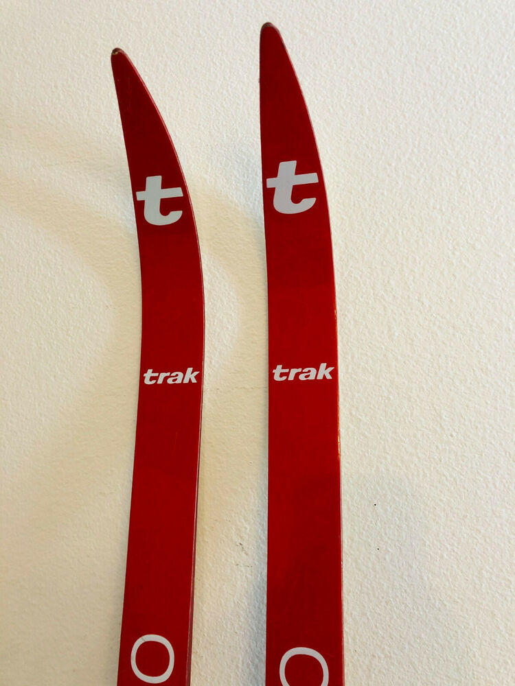Trak T1400 Nordic Cross Country Waxless XC Skis 210 cm. Asolo 3 Pin