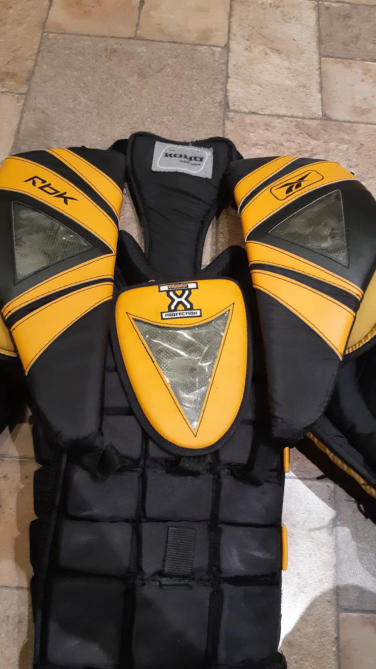 Intermediate Extra Large Reebok Premier Goalie Chest Protector Pro