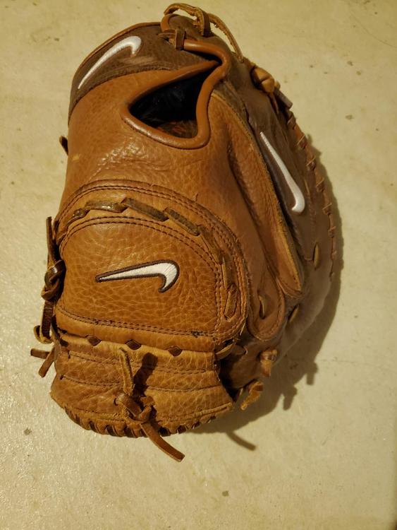 nike air baseball glove