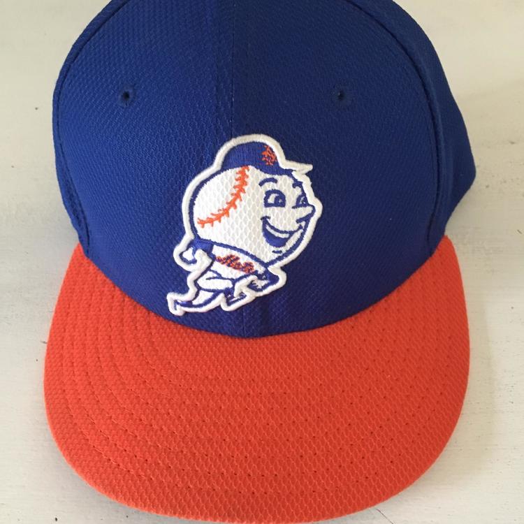 mr met hat