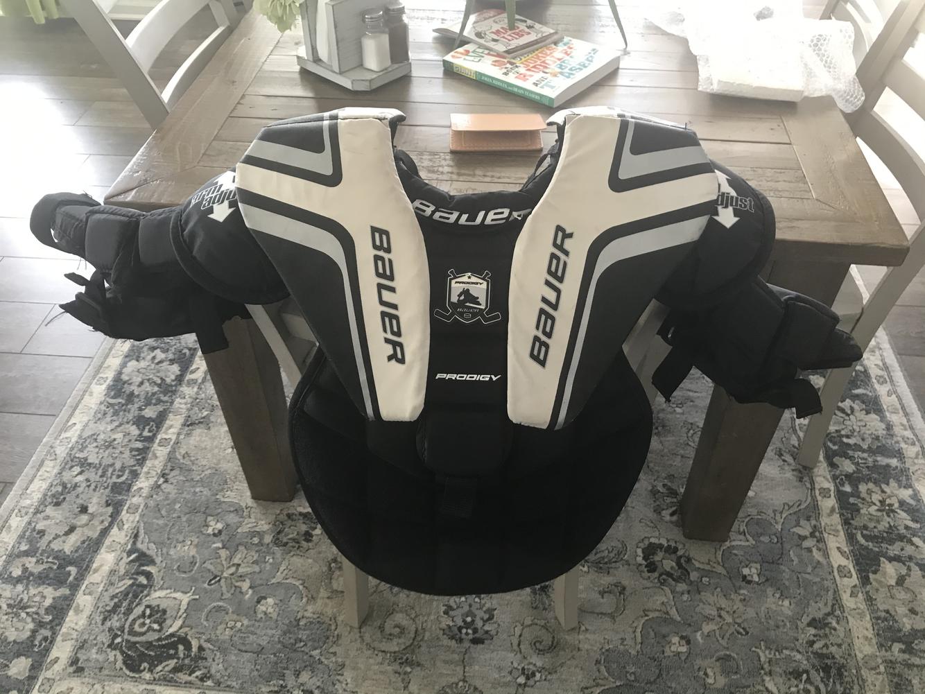 Small Bauer Prodigy 2.0 Chest and Arm Protector Goalie Chest Protector