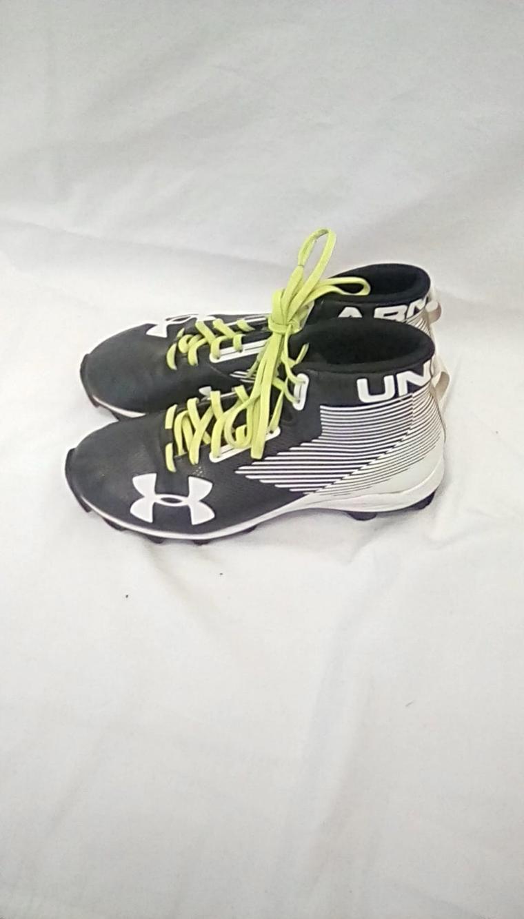 under armour renegade football cleats