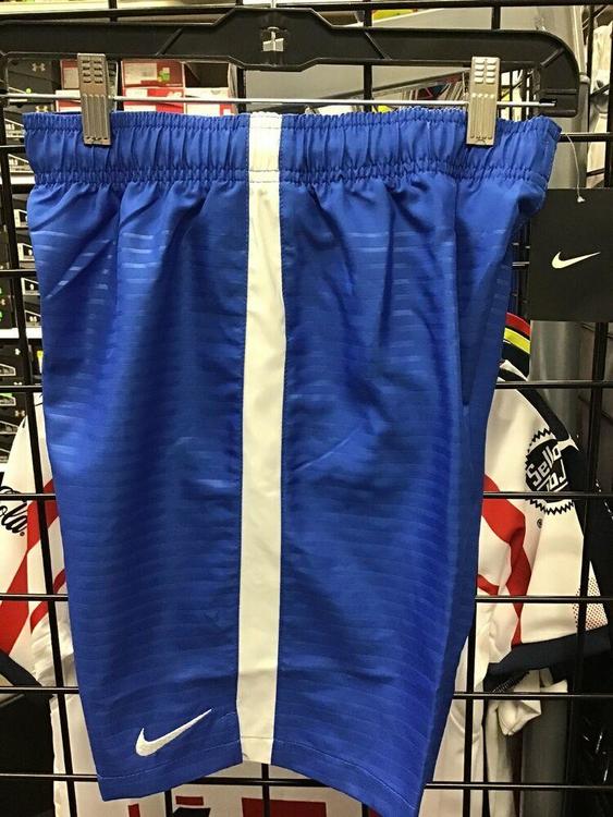 royal blue and white nike shorts