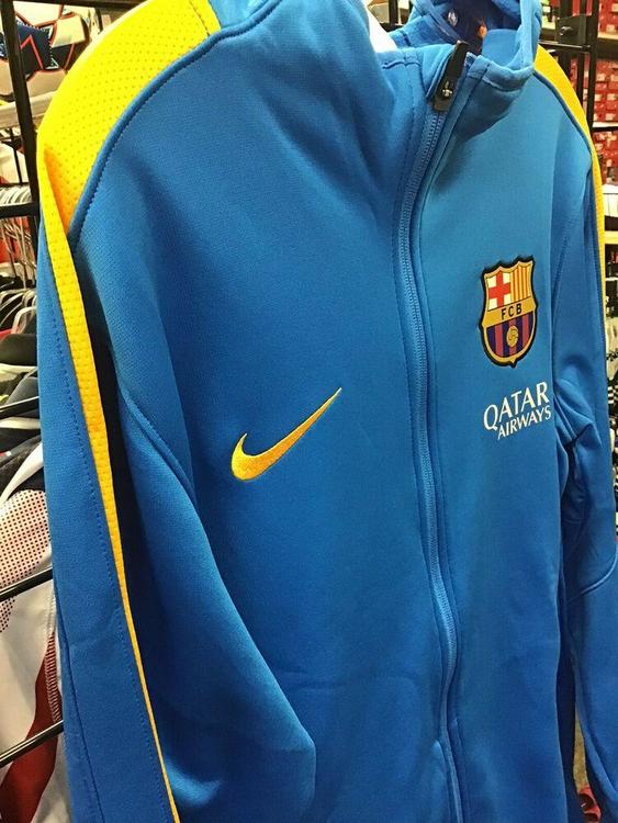 blue and black nike jacket