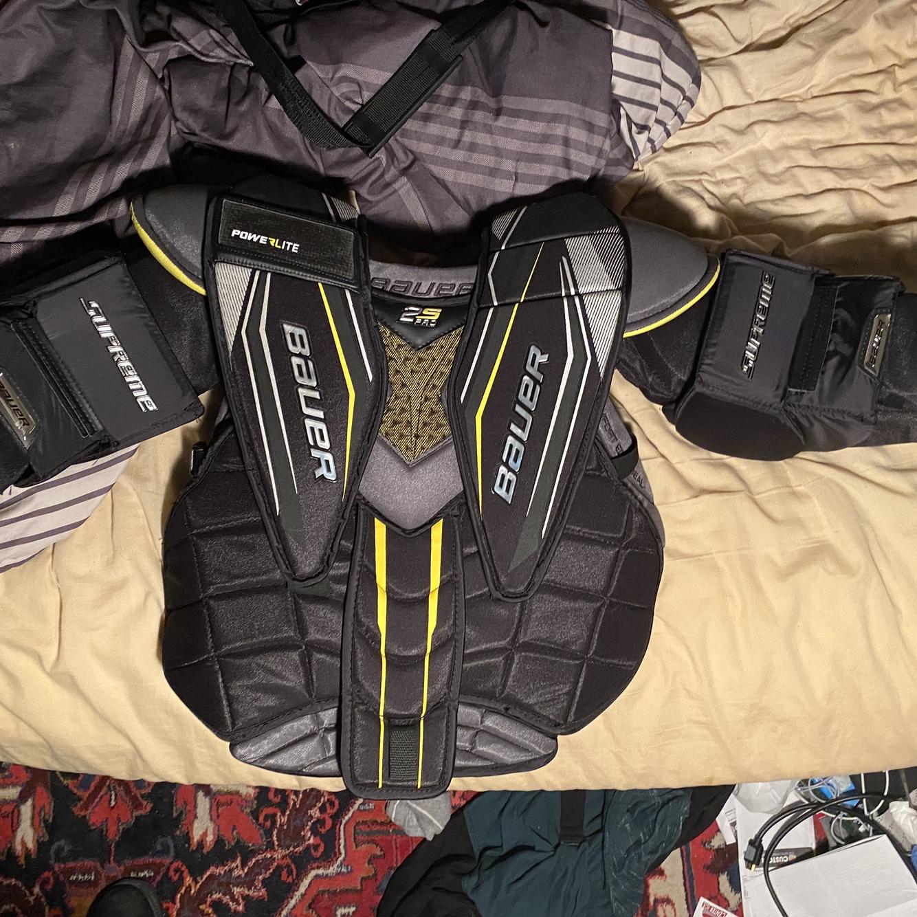 Senior Medium Bauer 2S Pro Goalie Chest Protector SidelineSwap