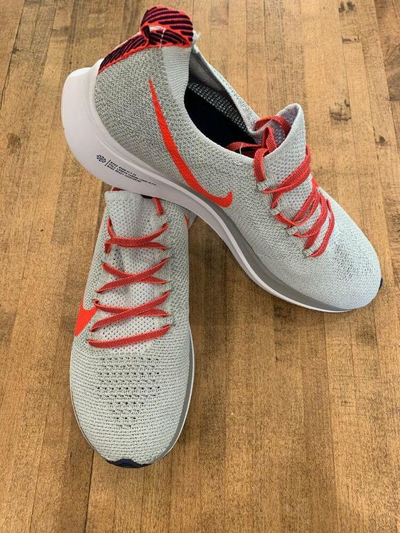 zoom fly flyknit bright crimson
