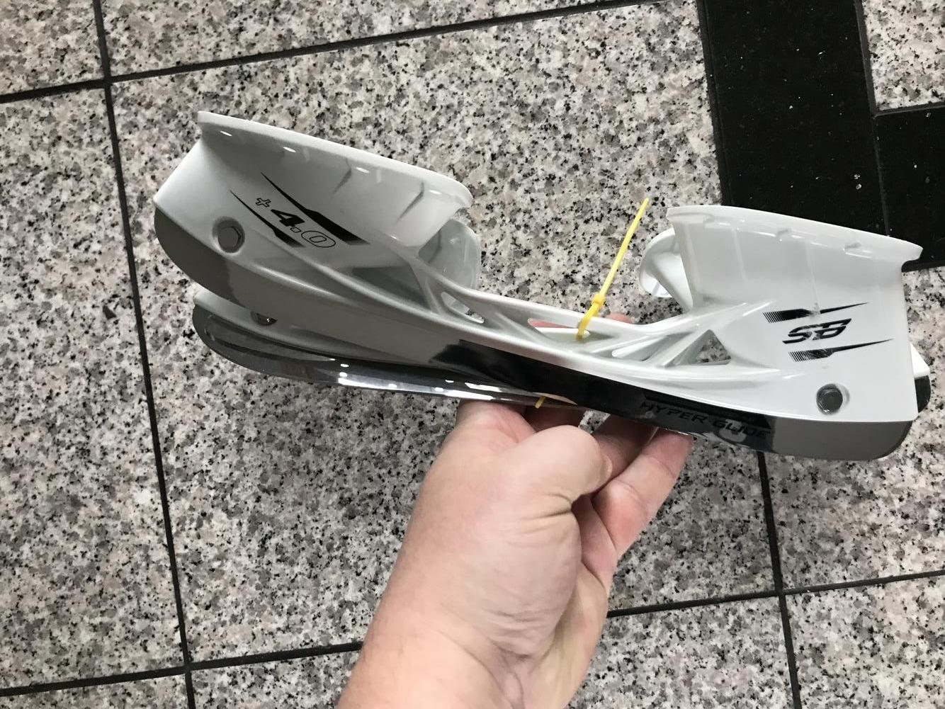 Brand New CCM Speedblade 4.0 Holders Set With Hyper Glide Steel Size