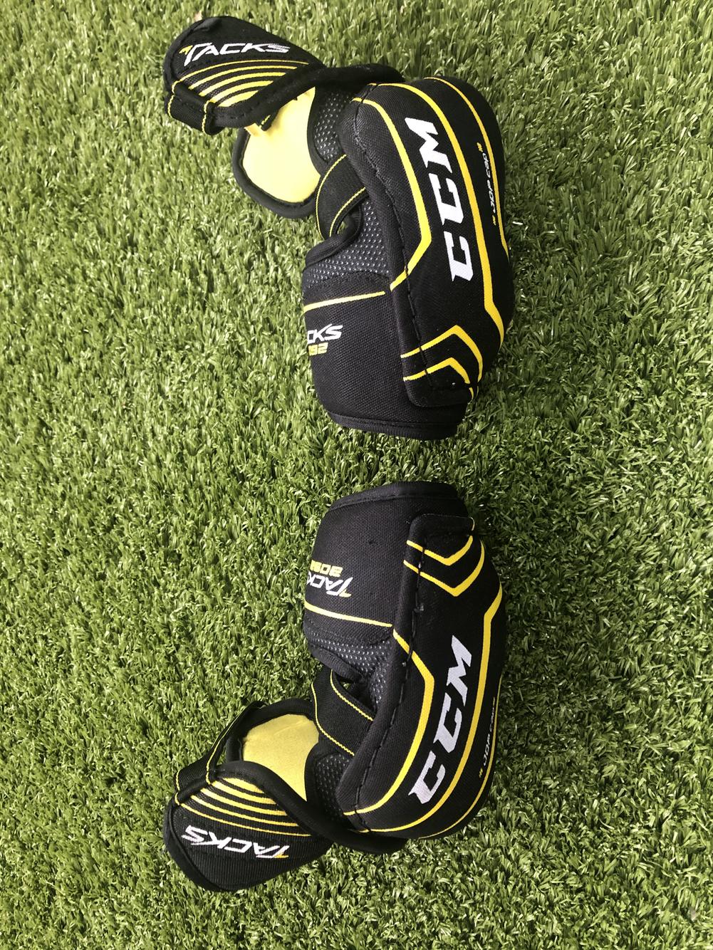 Junior Medium CCM tacks 3092 Elbow Pads SidelineSwap