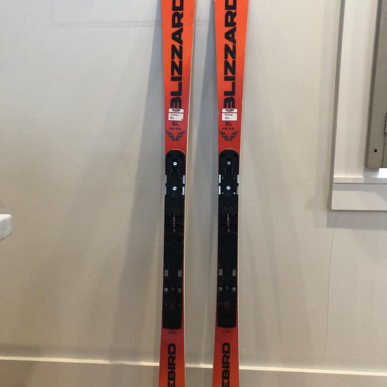 Blizzard 156cm Slalom Skiing Skis