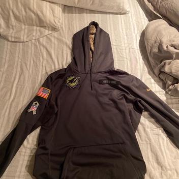 salute to service sweater